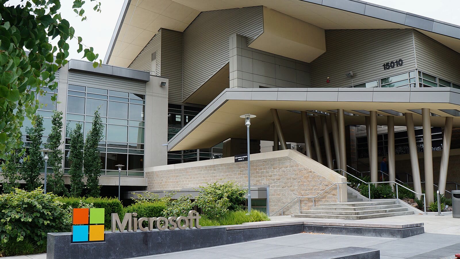 Exterior of Microsoft Building 92 on the Redmond, Washington campus