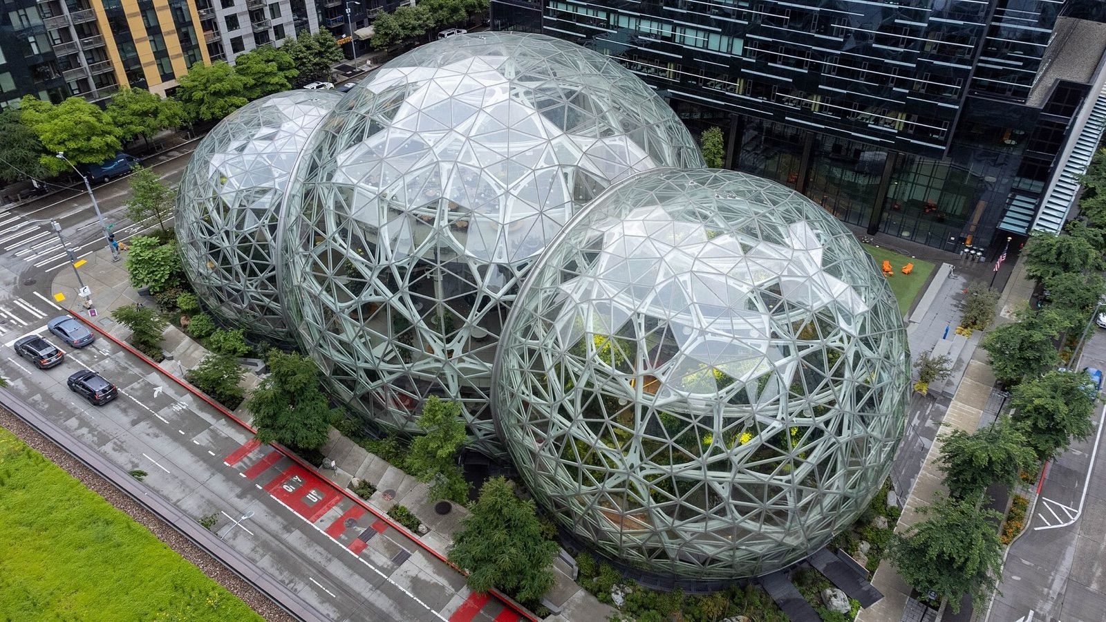 Les Spheres vitrées d’Amazon à Seattle, vues du dessus
